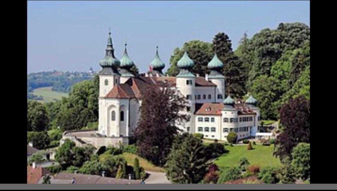 Pension Artstetten 외부 사진